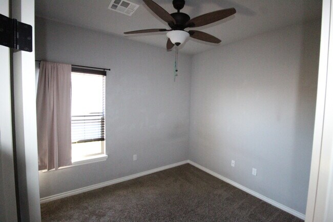 Building Photo - 20659 Landmark Dr