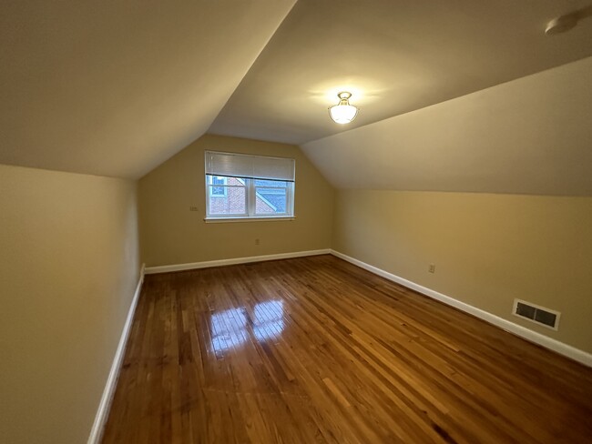 Master bedroom - 1410 Delaware Ave