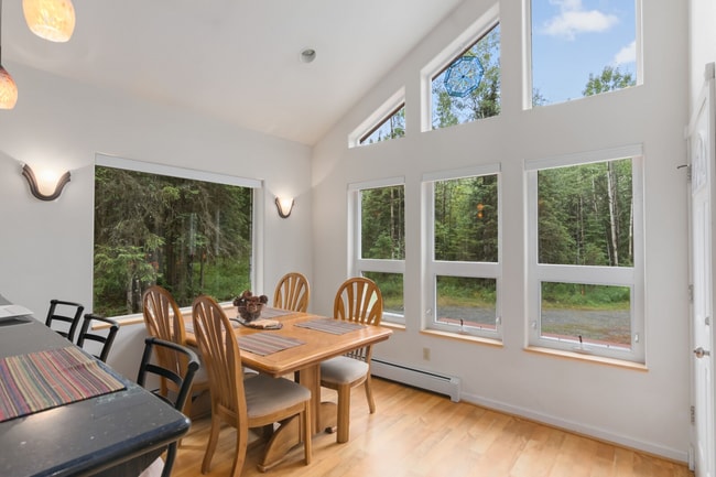 Building Photo - SEASONAL SOLDOTNA CABIN