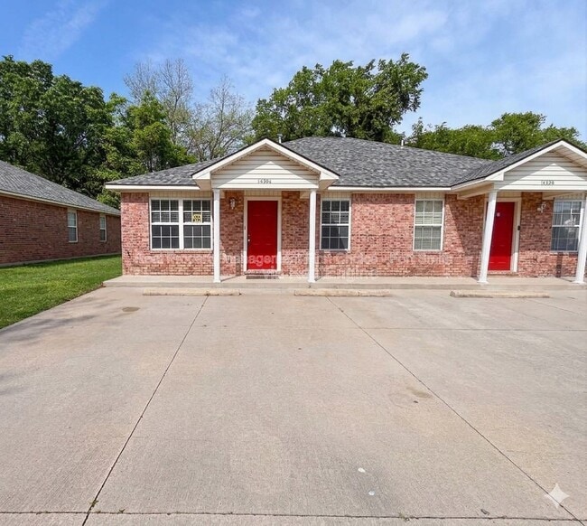 Building Photo - 1439 Brazil Ave