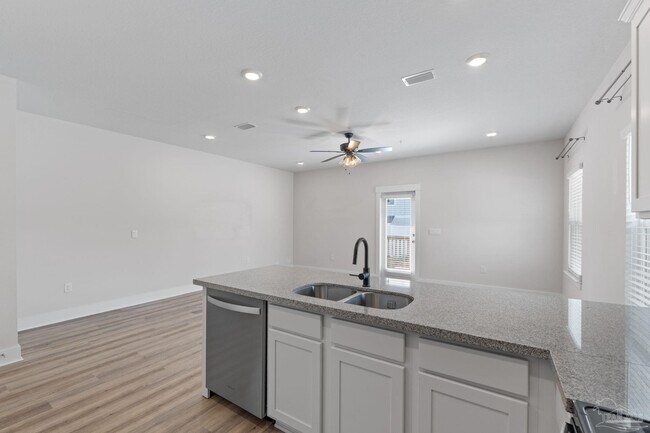 Building Photo - 9483 Nature Crk Cir