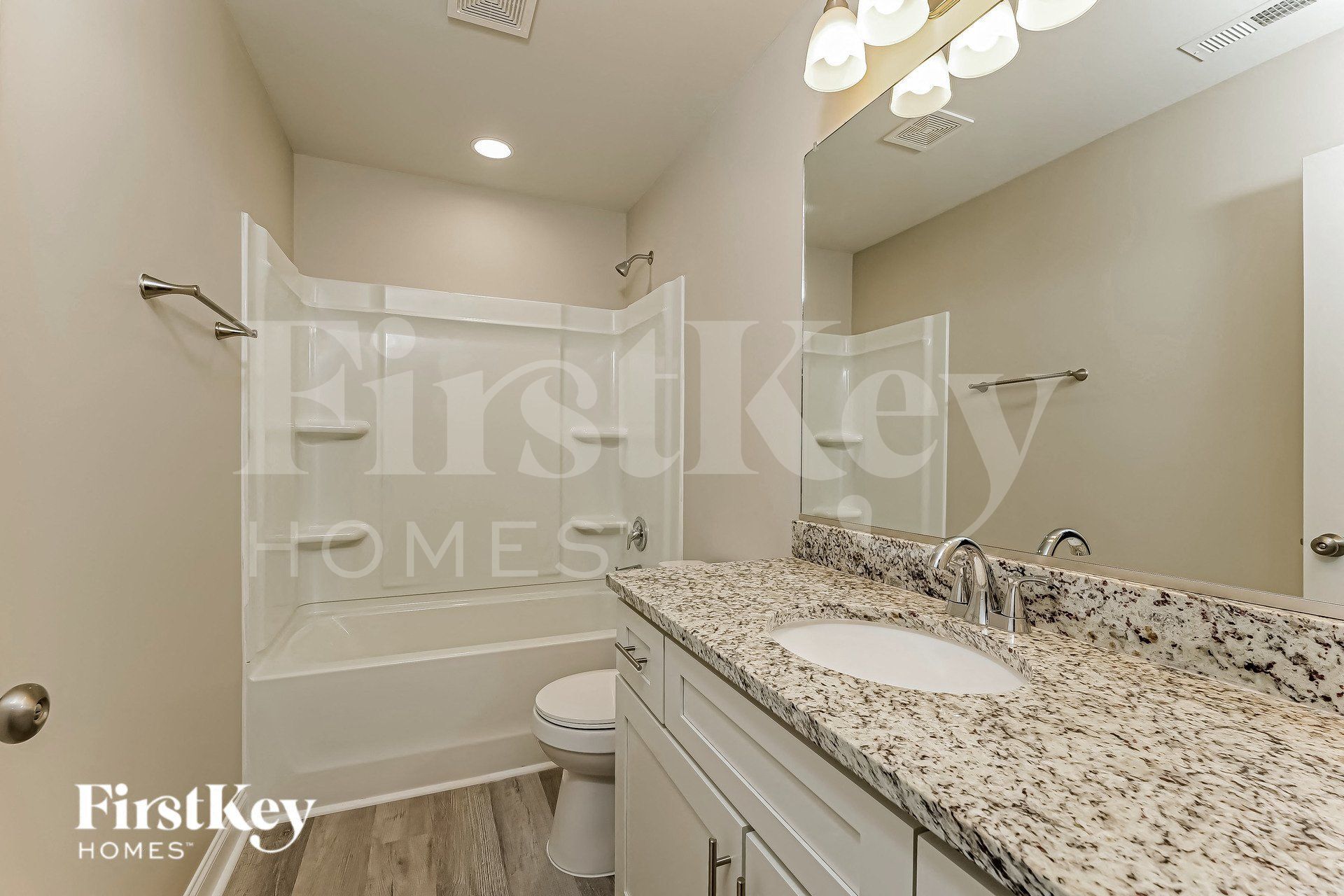 Building Photo - 2121 Ledford Rd