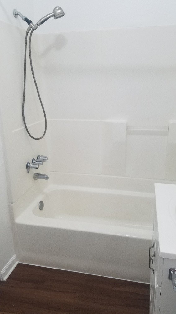 Bathroom - 2023 S Harcourt Ave