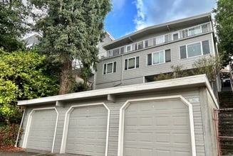 Building Photo - 2567-2569 13th W