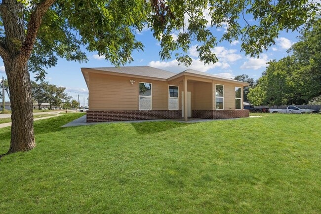 Building Photo - 2286 Bois D Arc St