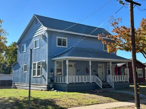 Building Photo - *683-685 High St