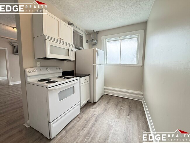 Building Photo - 1709 Commonwealth Ave