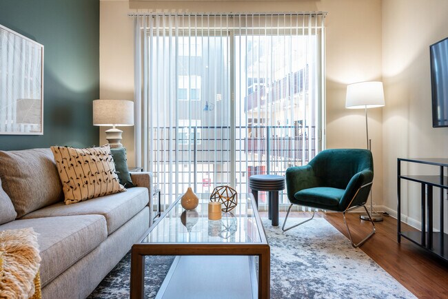 Building Photo - 3001 Esperanza Crossing