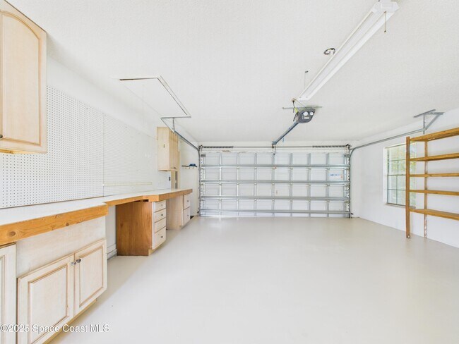 Building Photo - 2265 44th Ave