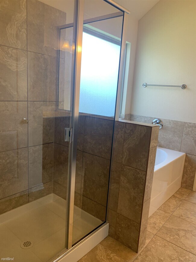 Building Photo - 4 br, 2 bath House - 5607 Markham Drive