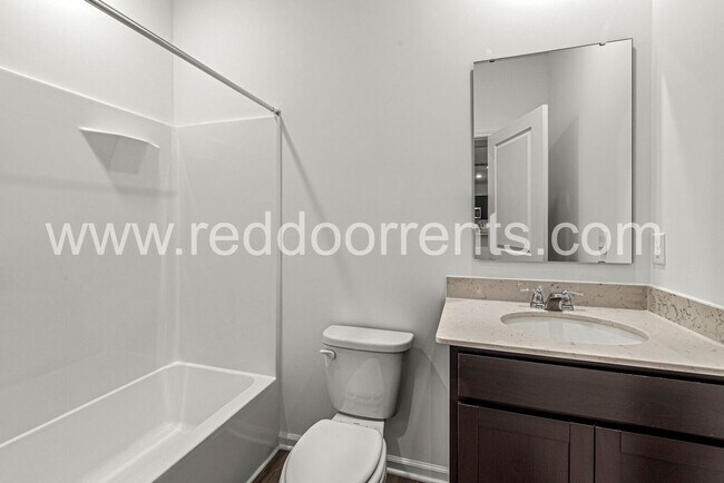 Building Photo - 2183 Warbler St