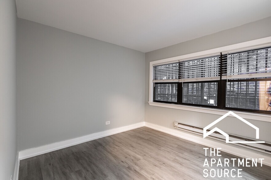 Building Photo - 1437 N Dearborn St