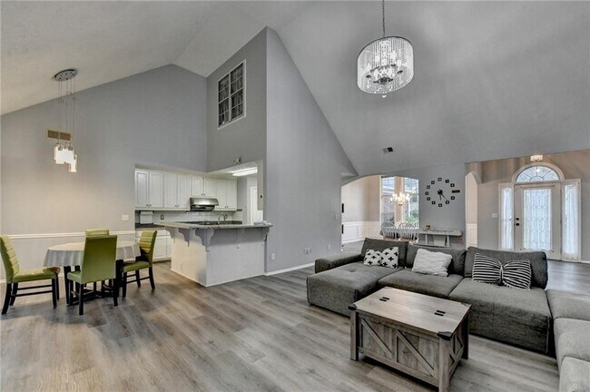 Building Photo - 235 Ruby Forest Pkwy