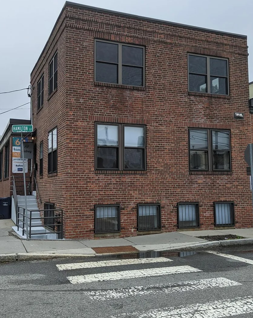 Building Photo - 197 Sidney St