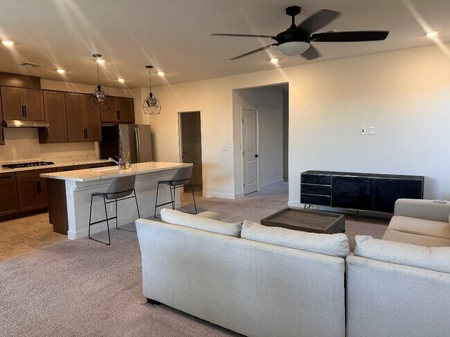 Building Photo - 10114 Blue Cereus St