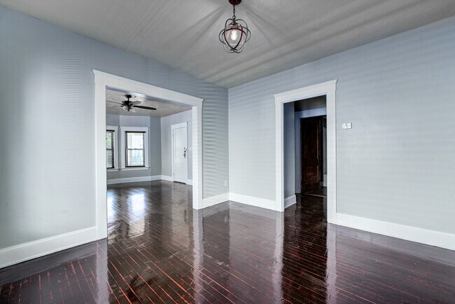 Building Photo - 1292 Fry Ave