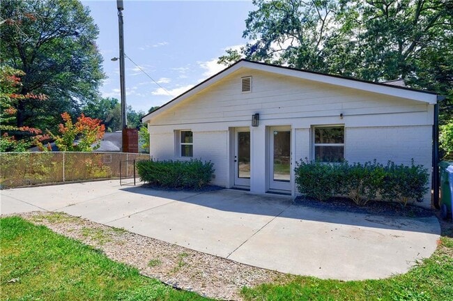 Building Photo - 1272 Hardee St NE