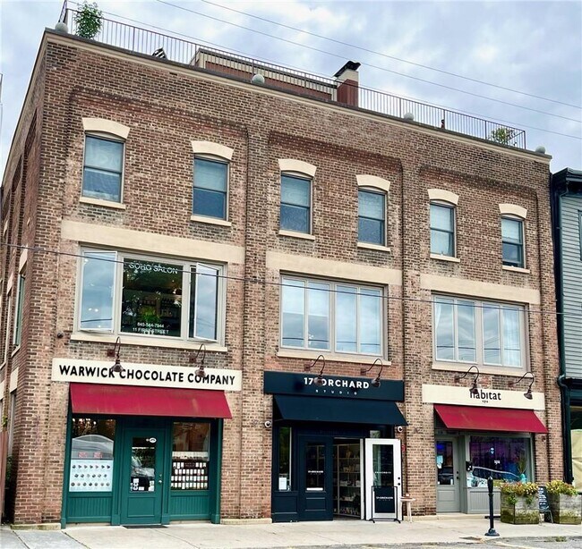 Building Photo - 11 1st St