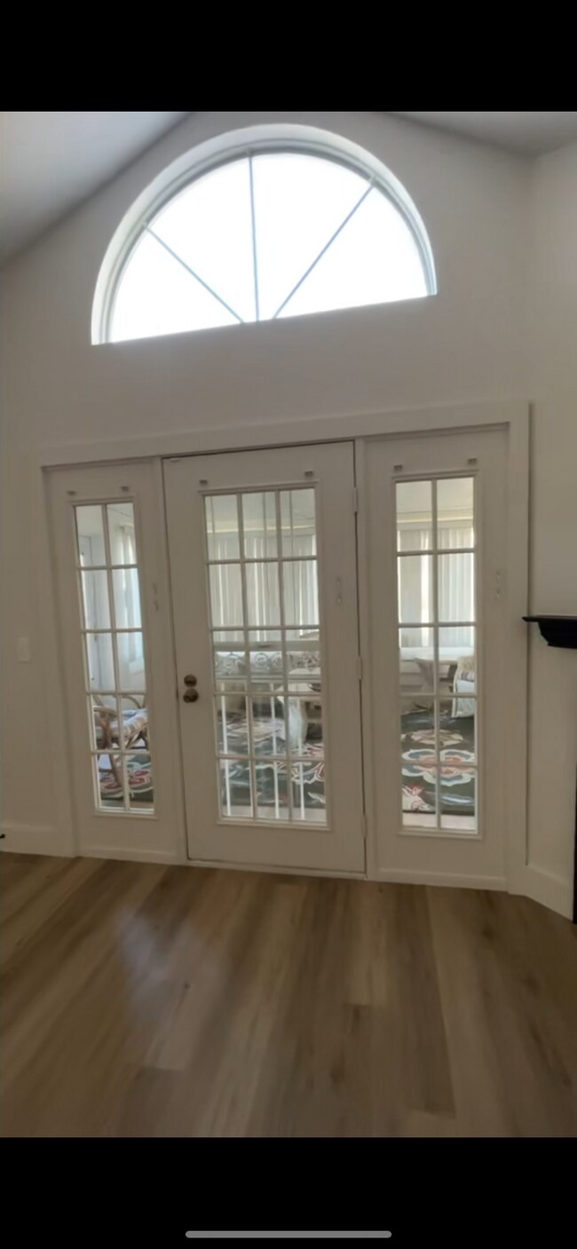 Building Photo - 500 Dandy Brush Ln W