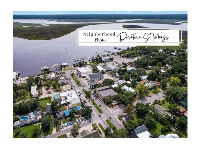 Building Photo - 208 Bartlett St