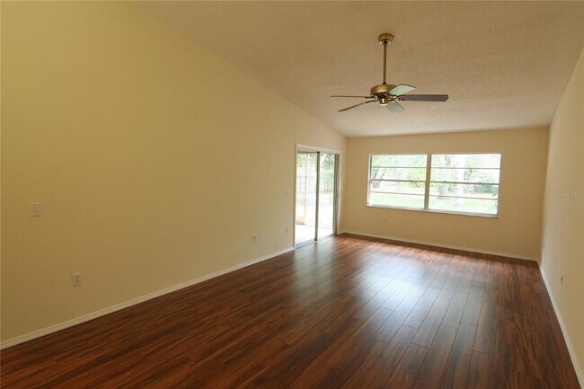 Building Photo - 5629 Westwind Ln
