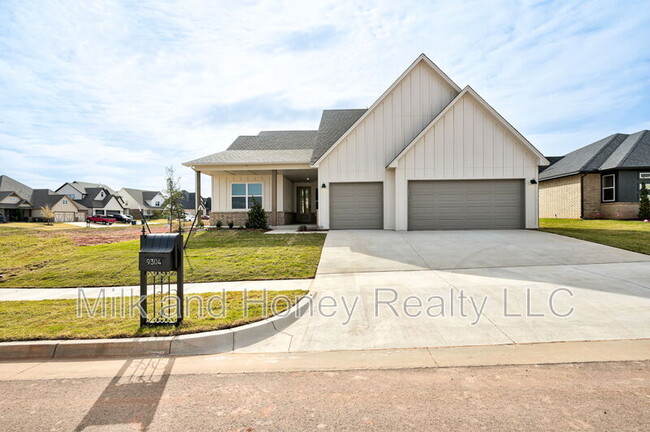 Primary Photo - 9304 NW 146th St