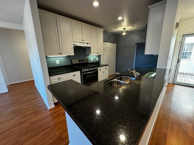 Building Photo - 43114 Watercrest Square