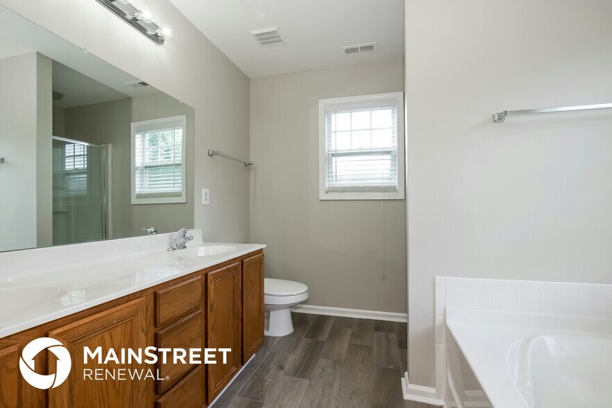 Building Photo - 382 Tortoise Ln