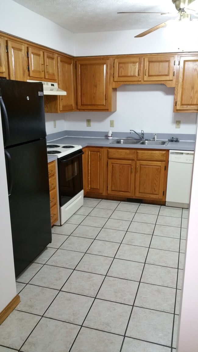 Building Photo - 2620 W Main St