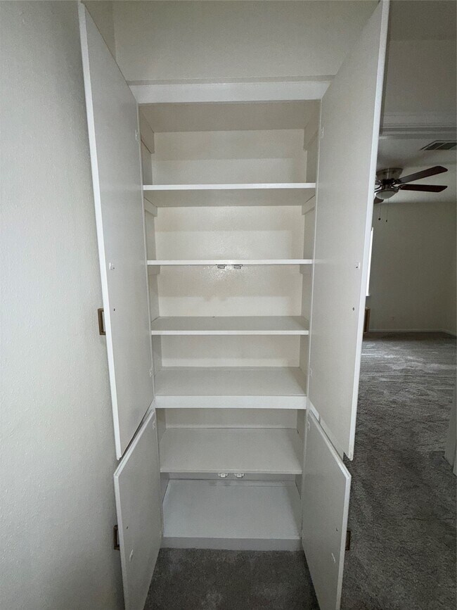 Building Photo - 2039 Winrock Blvd