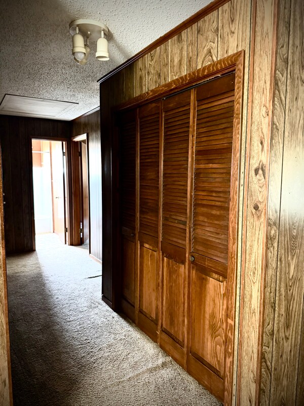 Building Photo - 406 S Hubbard Ave.