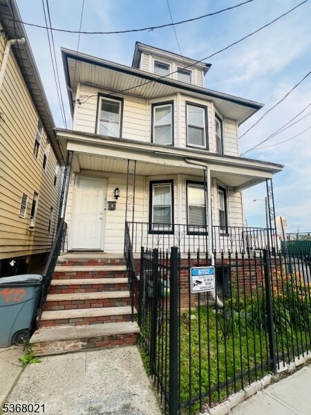 Primary Photo - 740 Edgar Rd