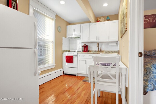 Building Photo - 54 5th St