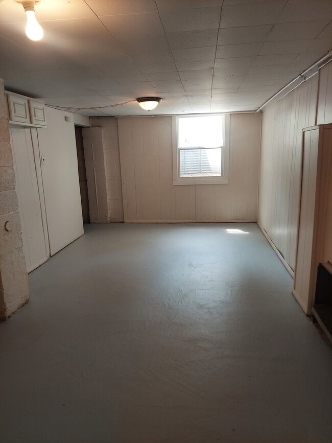 Building Photo - 3007 Huffman Blvd