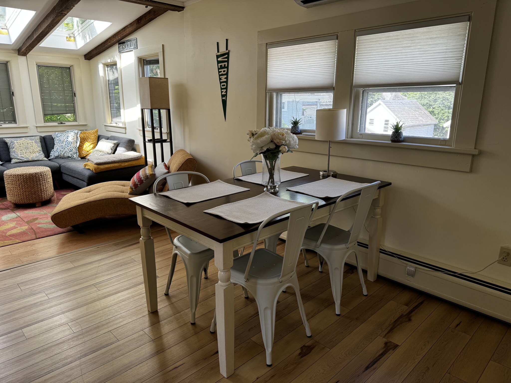 Dining area - 401 North St