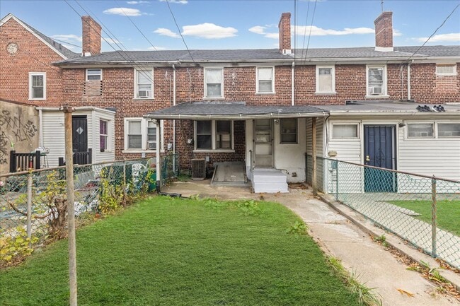 Building Photo - 1215 S Octagon Rd