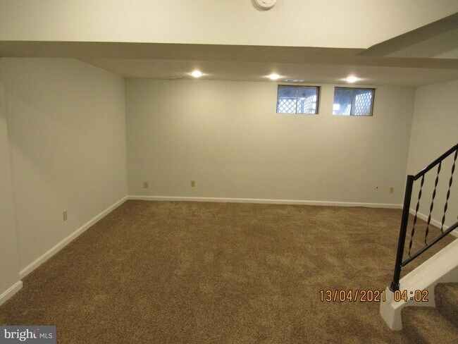 Building Photo - 9611 Heathcliff Dr