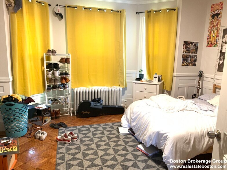 Building Photo - 22 Parker Hill Ave