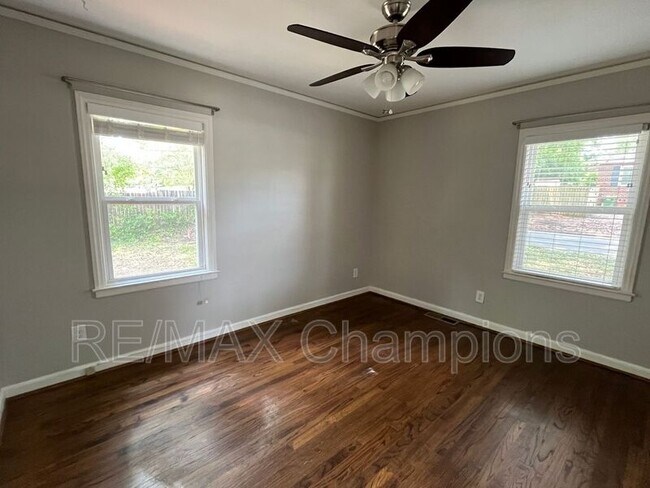 Building Photo - 3627 Gurley Dr