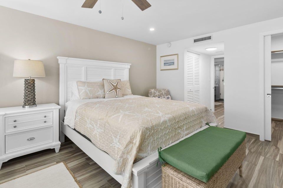 Building Photo - 4020 Galt Ocean Dr