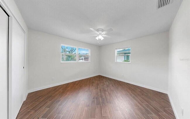 Building Photo - 5435 Drinkard Dr