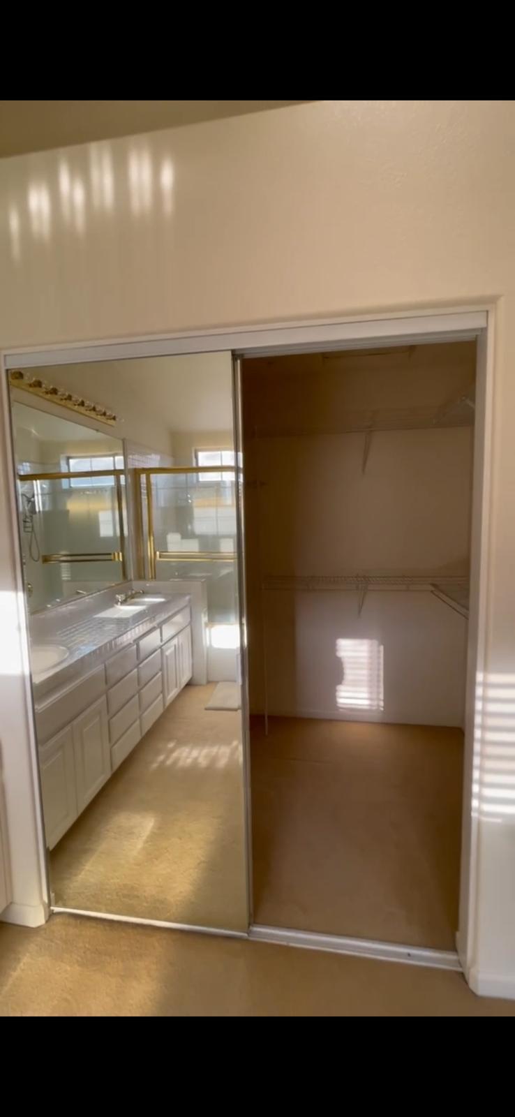Building Photo - 522 Porpoise Bay Ter
