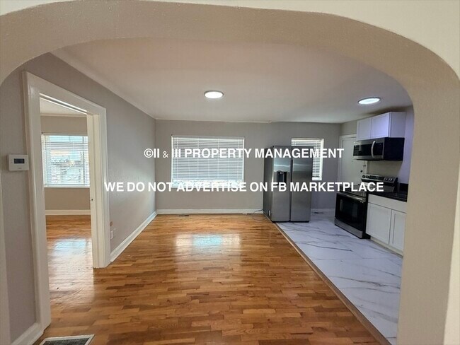 Building Photo - 4509 Roanoke Pkwy