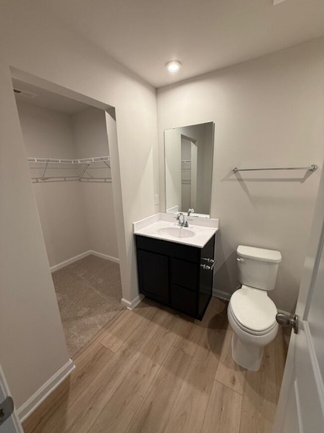 Building Photo - New Construction Townhome for Lease in Kan...