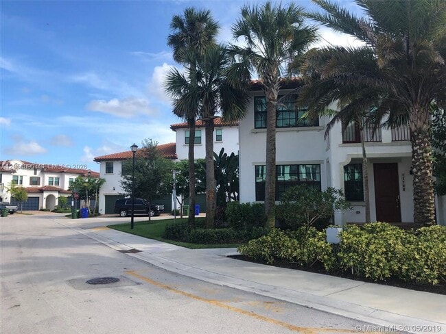 Building Photo - 1409 SW 113th Ave