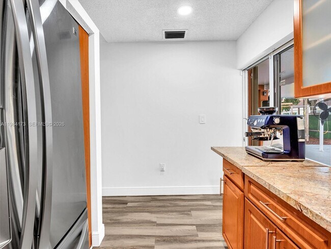 Building Photo - 7879 NW 193rd Ter