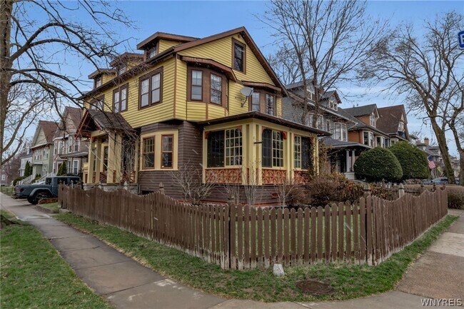 Building Photo - 175 Dorchester Rd