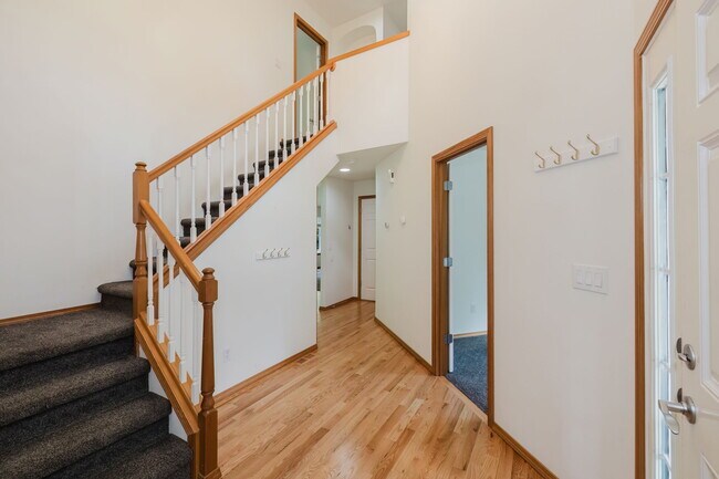 Building Photo - 6492 Wexford Ave SW