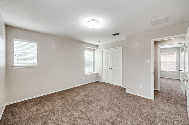 Building Photo - 2419 Sundrop Bay