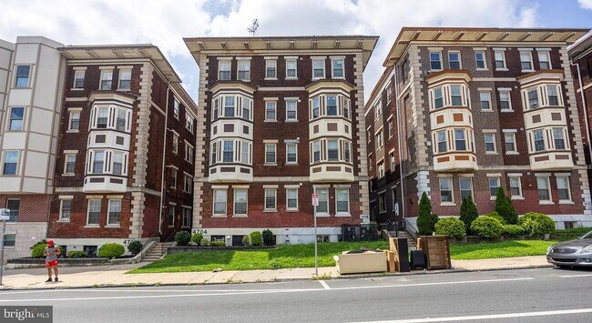 Primary Photo - 4706 Chestnut St
